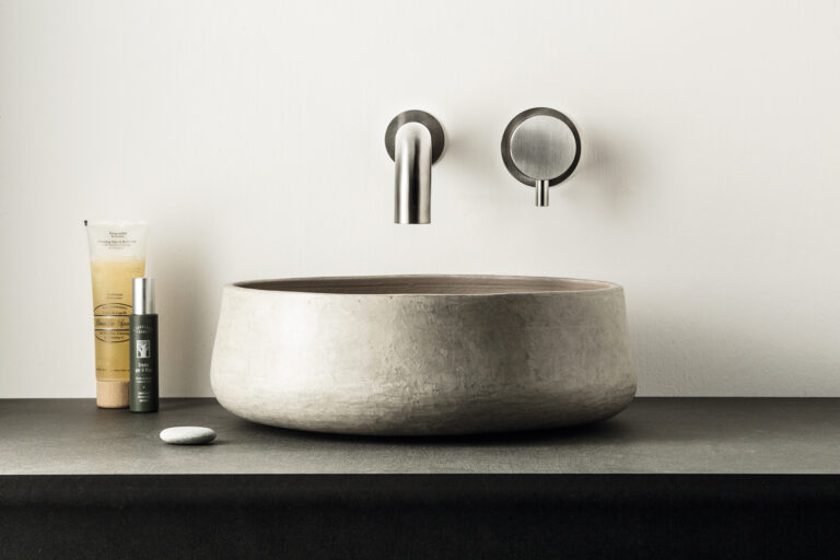 rubinetteria lavabo incasso a parete acciaio inox