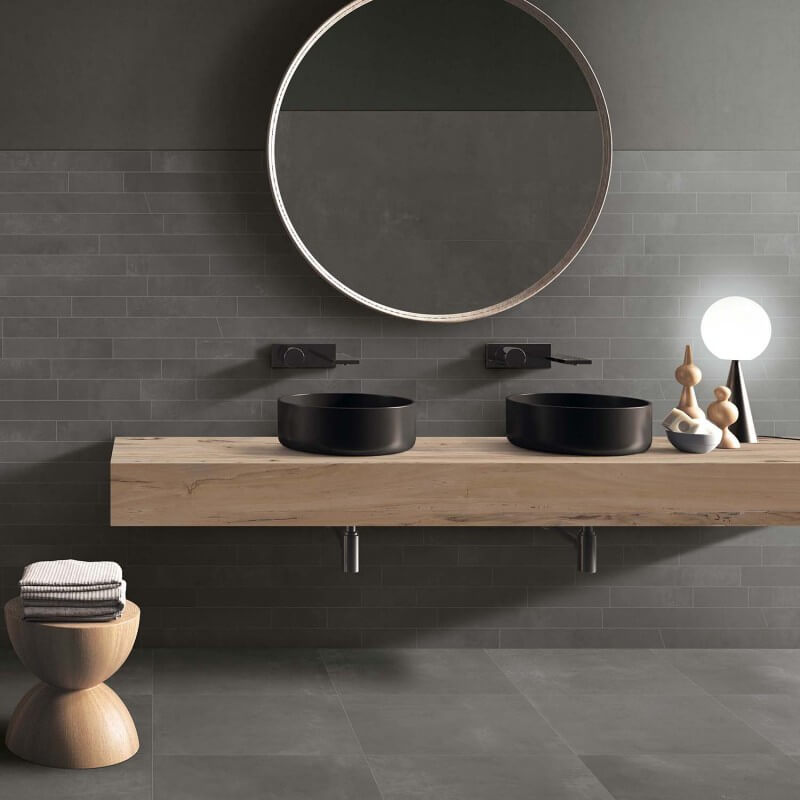 bagno in gres porcellanato effetto resina