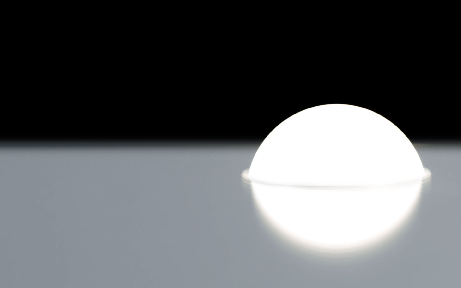 specchio bagno con luci senza lampadina