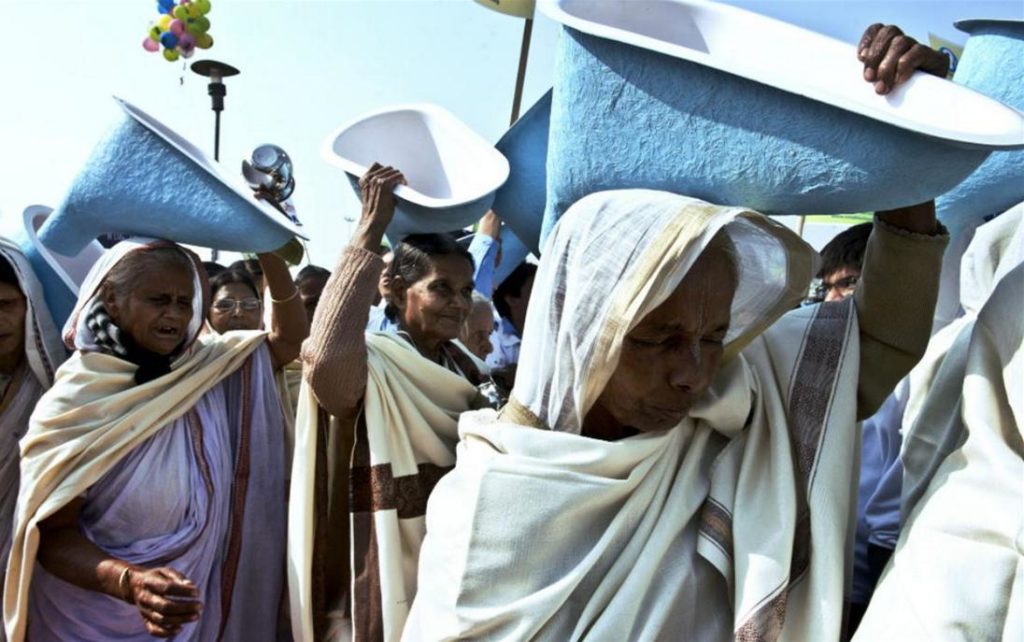 Toilet festival 2014 - India (Foto di Roberto Schimdt - via Rainews.it) - World TOilet day