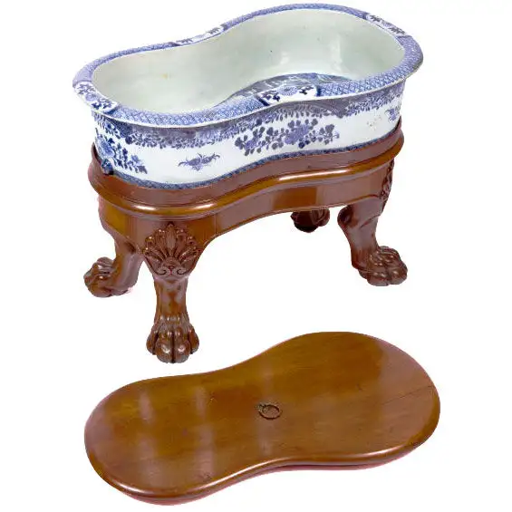 bidet inglese seconda metà Ottocento in legno e ceramica