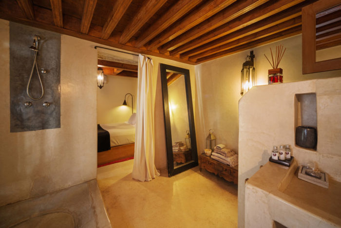 72 RIAD LIVING HOTEL | Bagno in stile marocchino