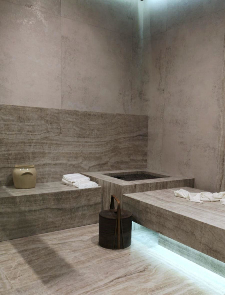 hammam in gres porcellanato