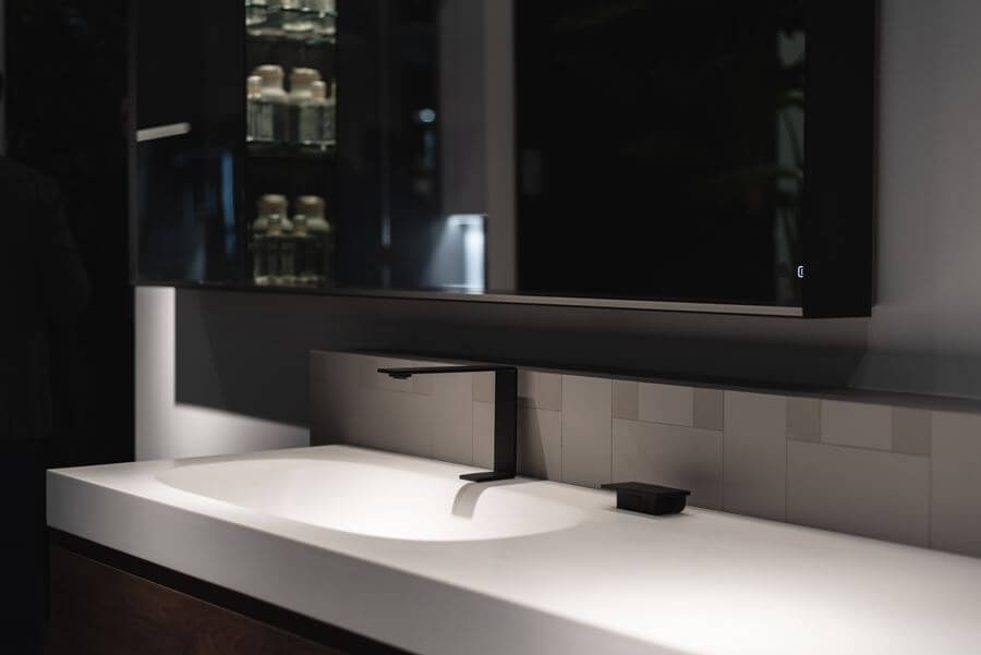mobili bagno design Specchiera multifunzione