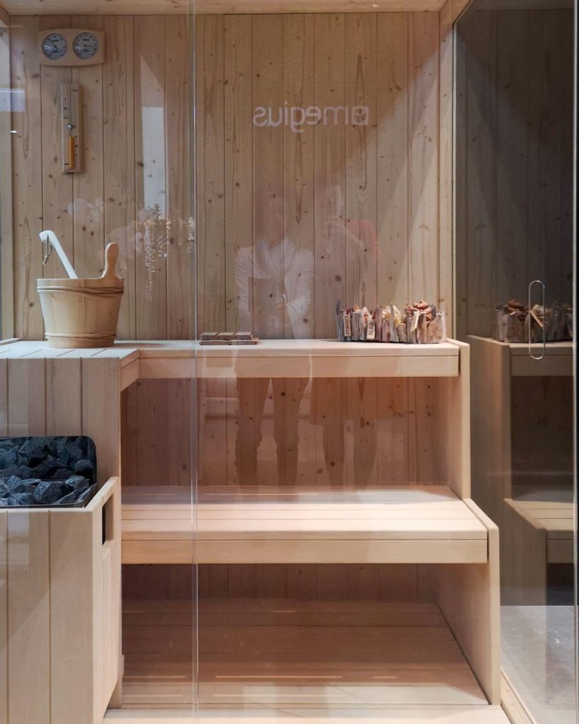 sauna in vetro piccola