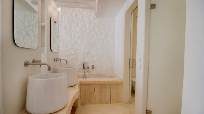 Boutique hotel Mykonos Kensho: interiors and bathrooms