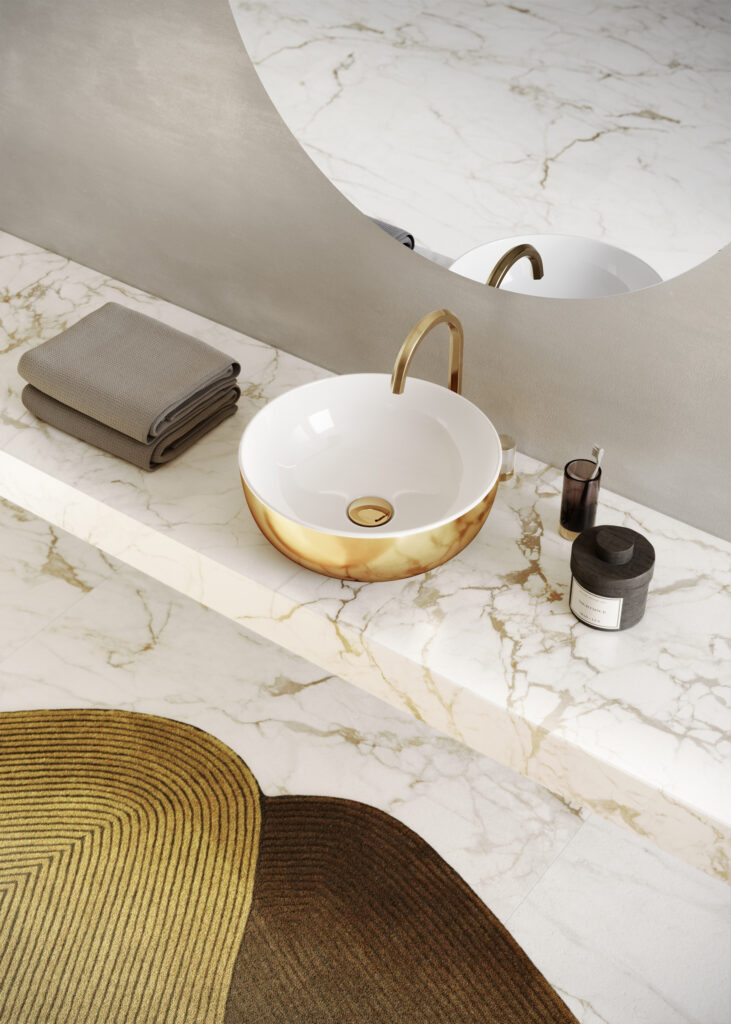 Lavabo dorato Ceramica Catalano lavabo da appoggio su mensola di marmo finitura oro per bagno di lusso