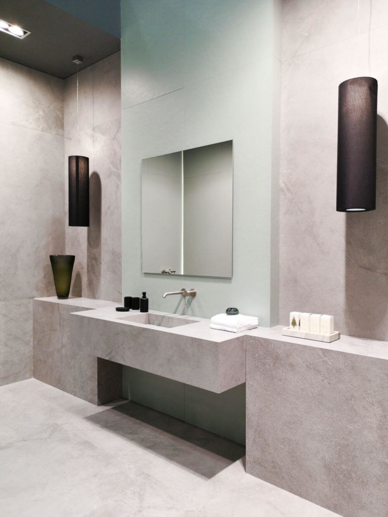 gres effetto resina bagno
