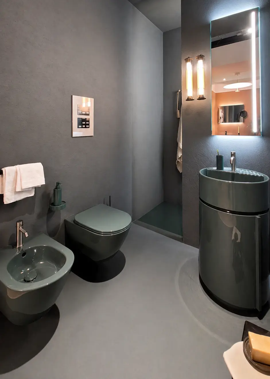 sanitari e lavabo in azzurro / verde petrolio Ceramica Cielo