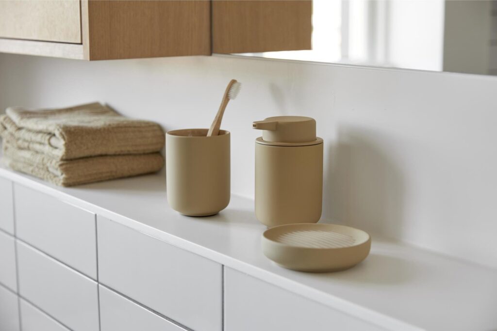 set accessori per bagno con dosatore sapone