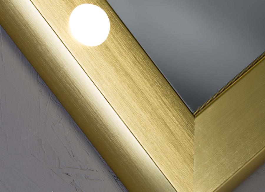 dettaglio cornice in alluminio degli specchi per bagno Cantoni