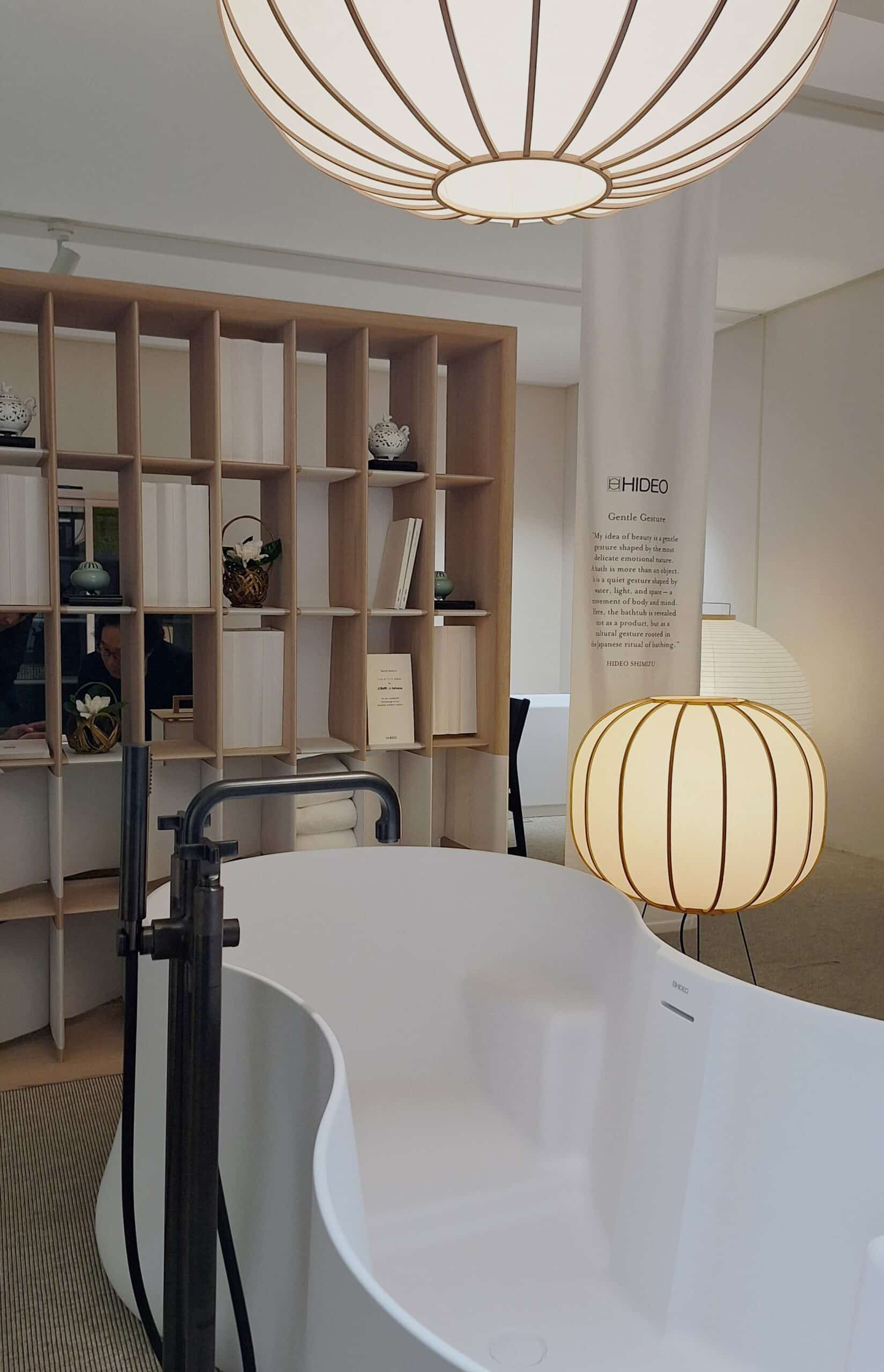 vasca da bagno a 8 con seduta ergonomica in solid surface