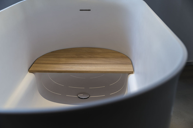 Vasca di design piccola freestanding Immersion by Agape