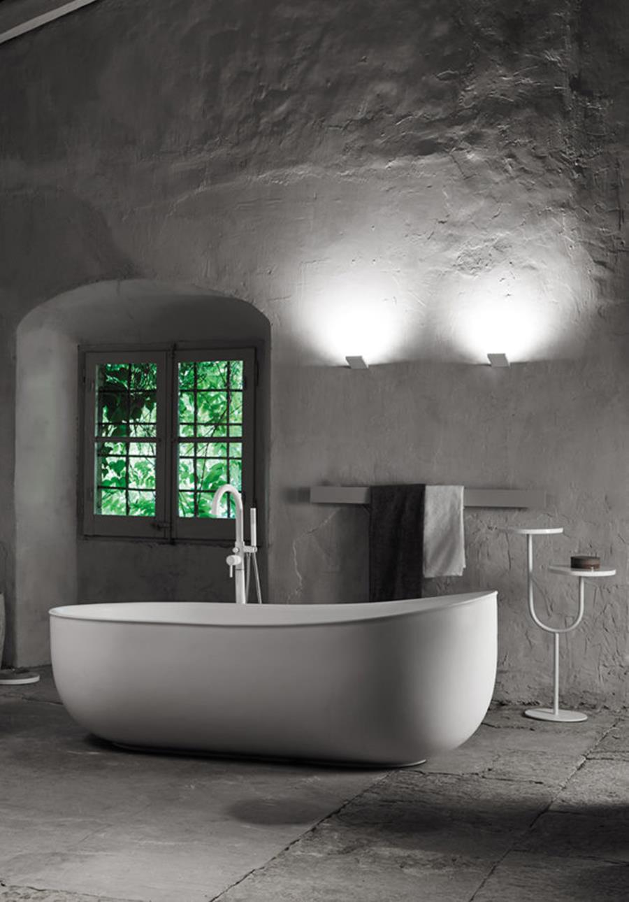 vasca da bagno design centro stanza in Solidsurface: Inbani