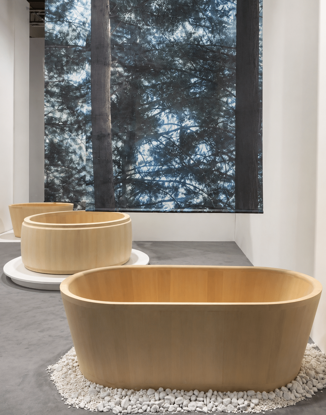vasca da bagno in legno in stile giapponese