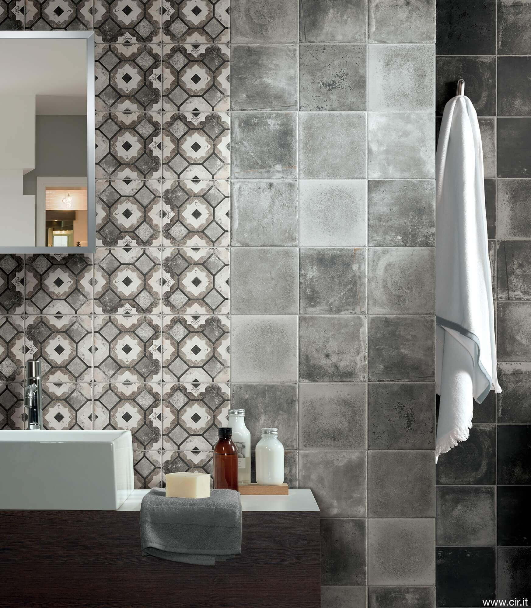 bagno in gres porcellanato effetto cementine