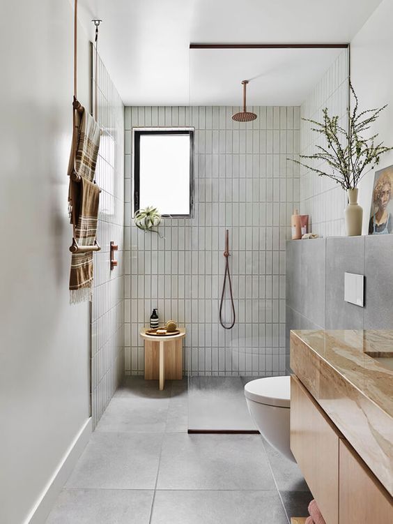 bagno con finestra nella doccia walk-in doccia walk in con finestra piccola